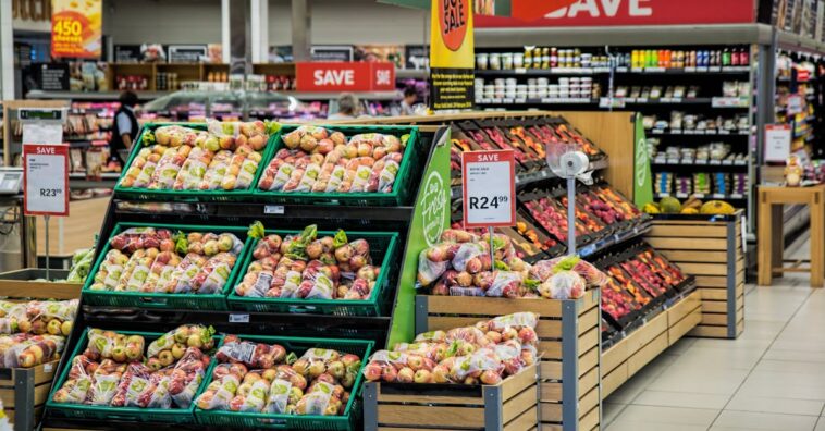 découvrez les dernières tendances des prix des courses en france, comparez les offres des supermarchés et apprenez à économiser sur vos achats alimentaires quotidiens.